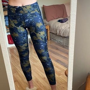 Camo leggings